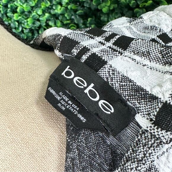 Bebe Plaid Mock Neck Sleeveless Crop Knit Tartan Top Sz M - Picture 8 of 9